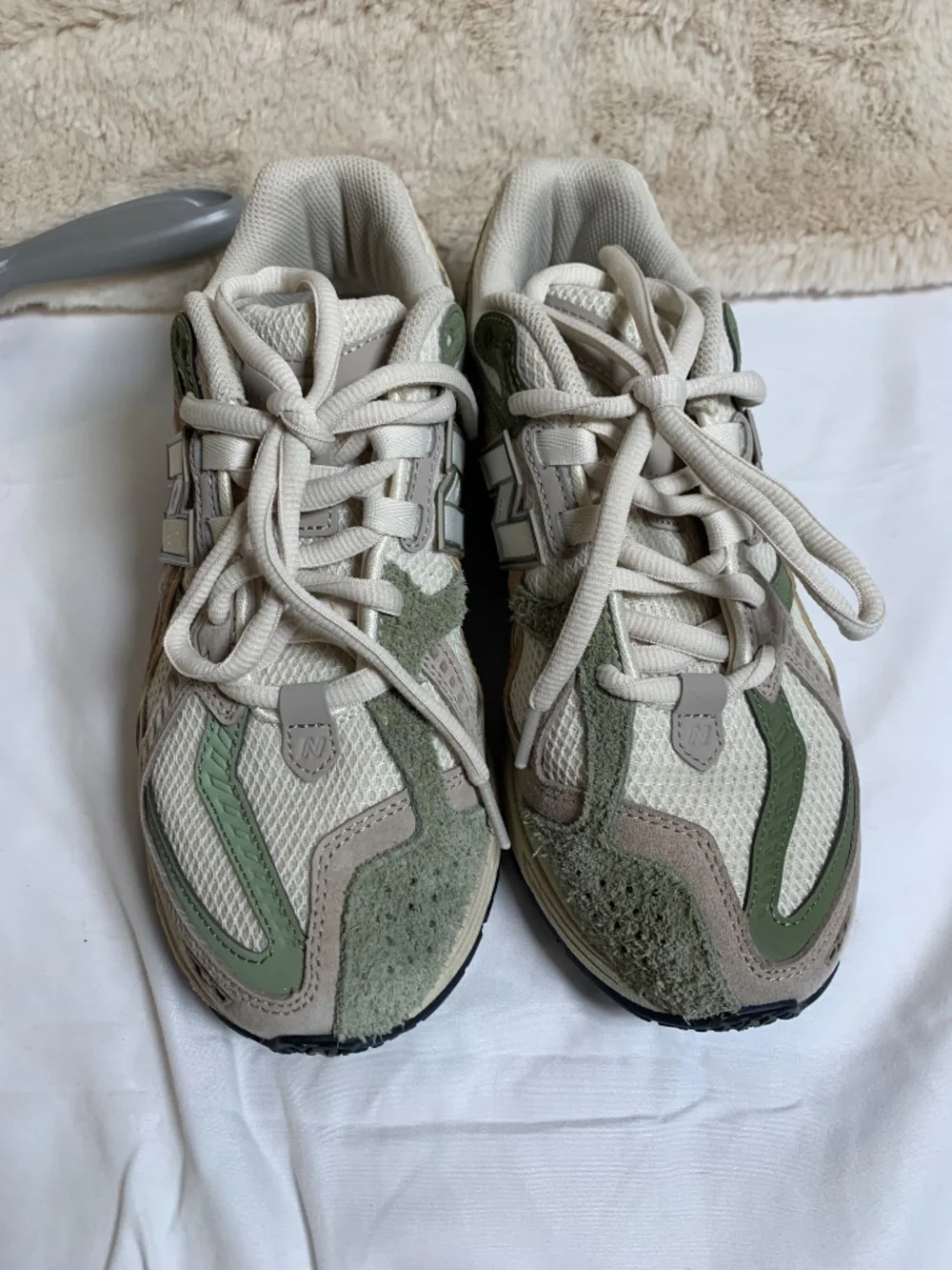 New Balance 1906 Utility M1906NE Linen Dark Olivine sz 8 - like new